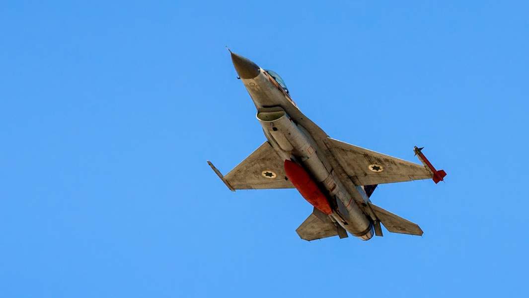 Самолет F-16 ВВС Израиля