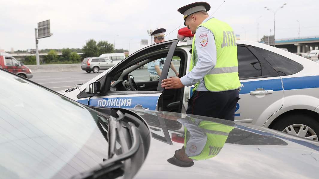 сотрудники ДПС