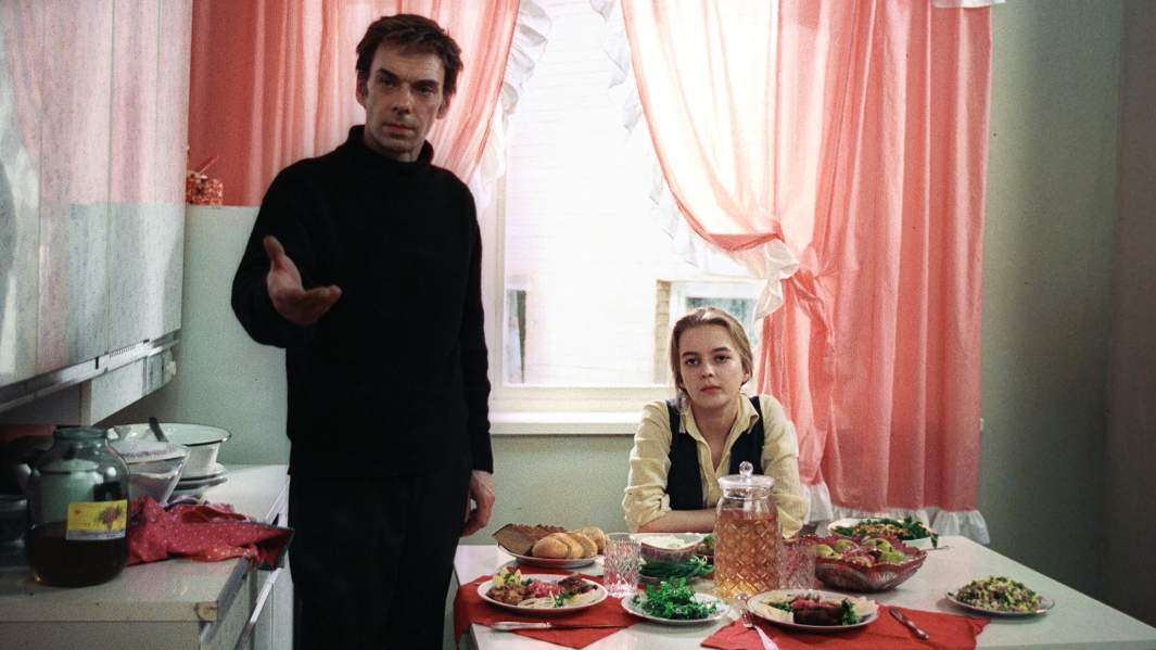 Кадр из фильма Москва слезам не верит