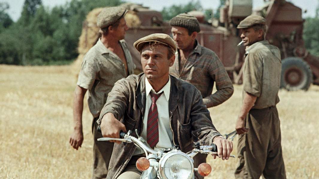 Владимир Меньшов в роли Семена Боброва