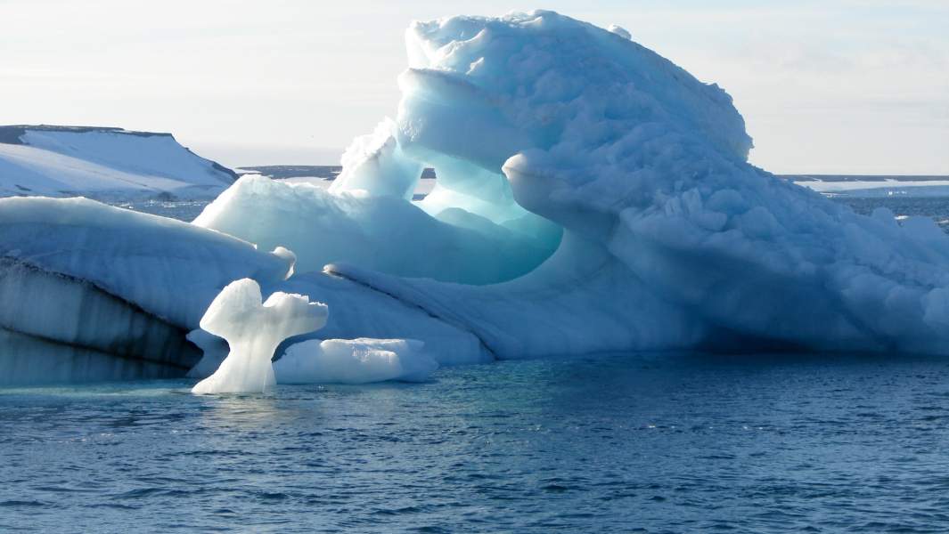 Вид на один из островов архипелага Земля Франца-Иосифа