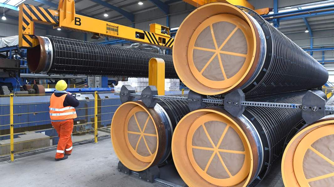 Бетонирование труб для газопровода «Северный поток-2» на заводе Wasco в Германии