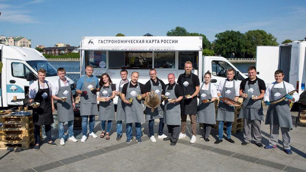 11 фудтраков «Гастрономической карты России» на Медовуха Fest 