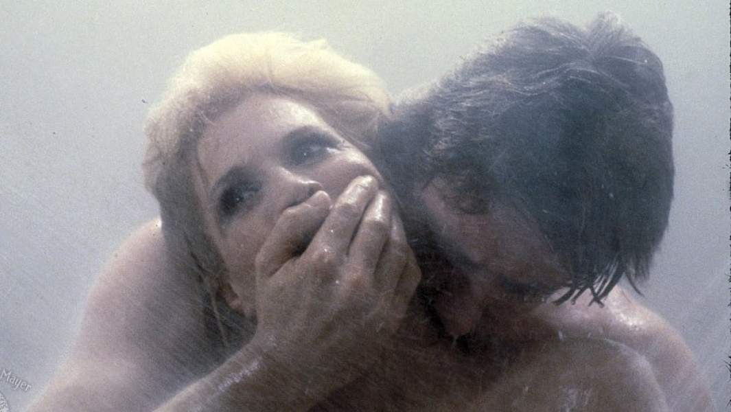 Кадр фильма «Бритва»