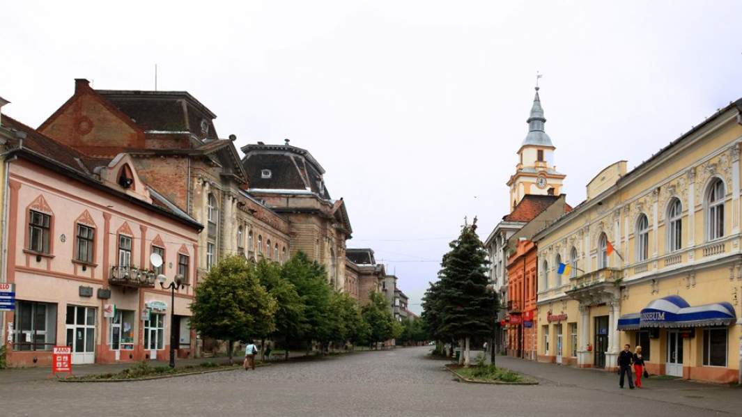 Центральная улица Берегово