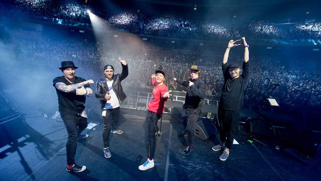 Группа «Мумий Тролль» и солист Илья Лагутенко