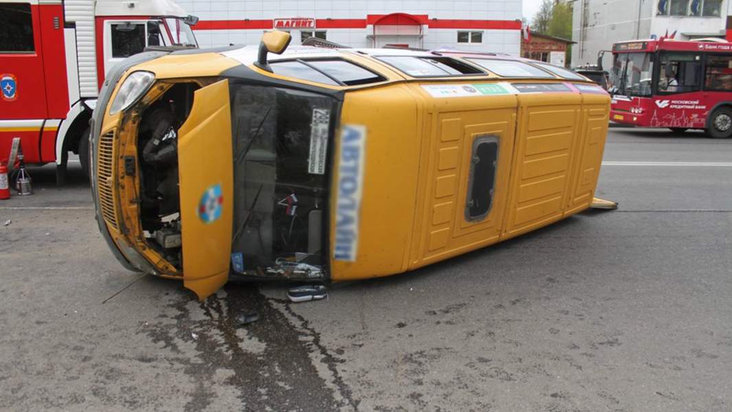 ДТП с учатием маршрутного такси  