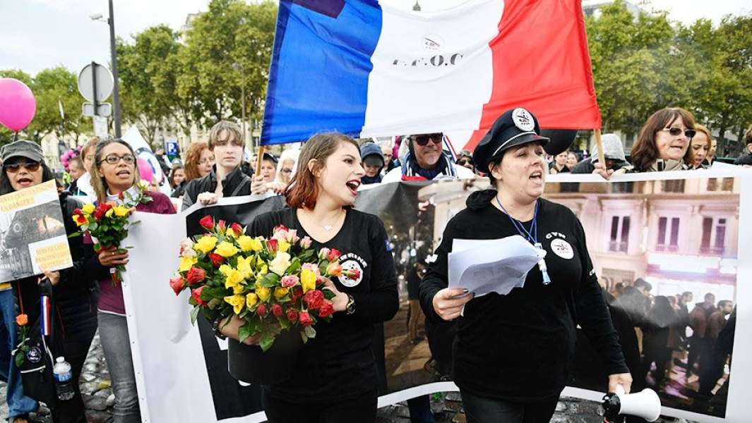 Сотрудницы французской полиции вышли на акцию протеста