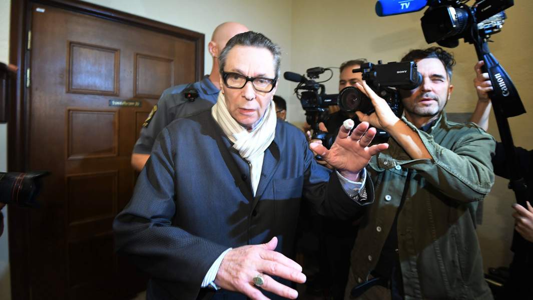 Стокгольм, Швеция - судебный процесс против Жан-Клода Арно