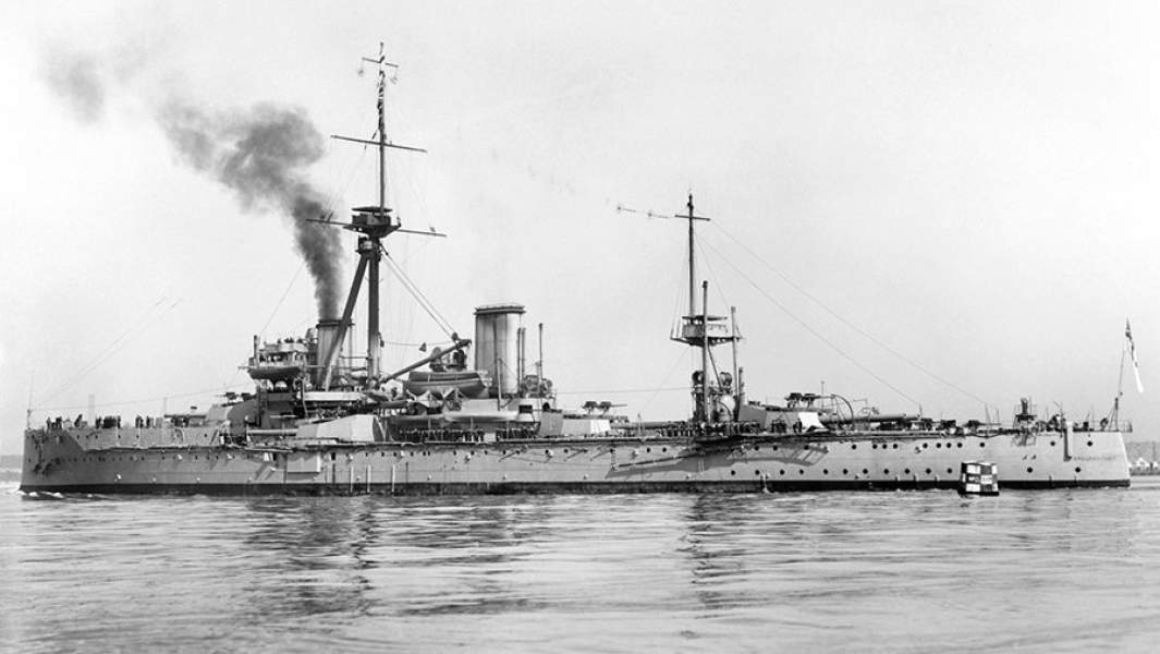 Английский линейный корабль «Дредноут»