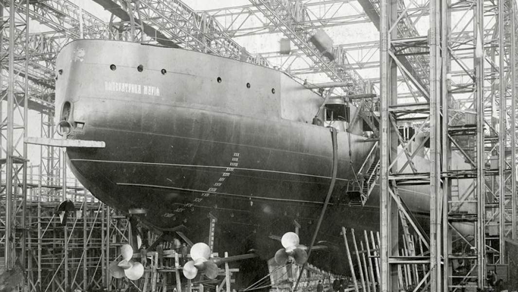 Линейный корабль «Императрица Мария» на стапеле