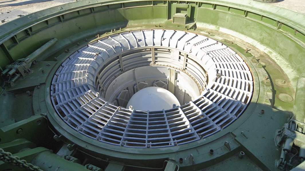 Межконтинентальная баллистическая ракета РС-18 «Стилет» в пусковой шахте 