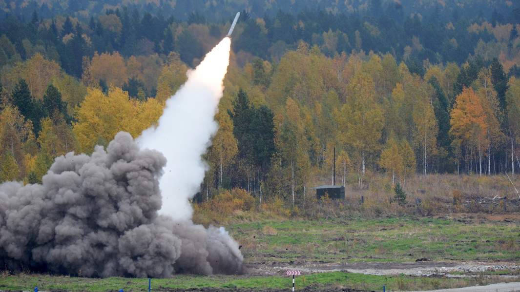 Реактивная система залпового огня «Смерч»