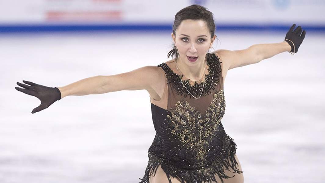 Фигуристка Елизавета Туктамышева во время выступления в произвольной программе в женском одиночном катании на этапе Гран-при в канадском Лавале