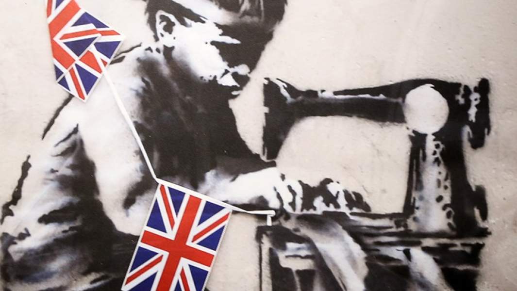 Картина Бенкси «Рабский труд»