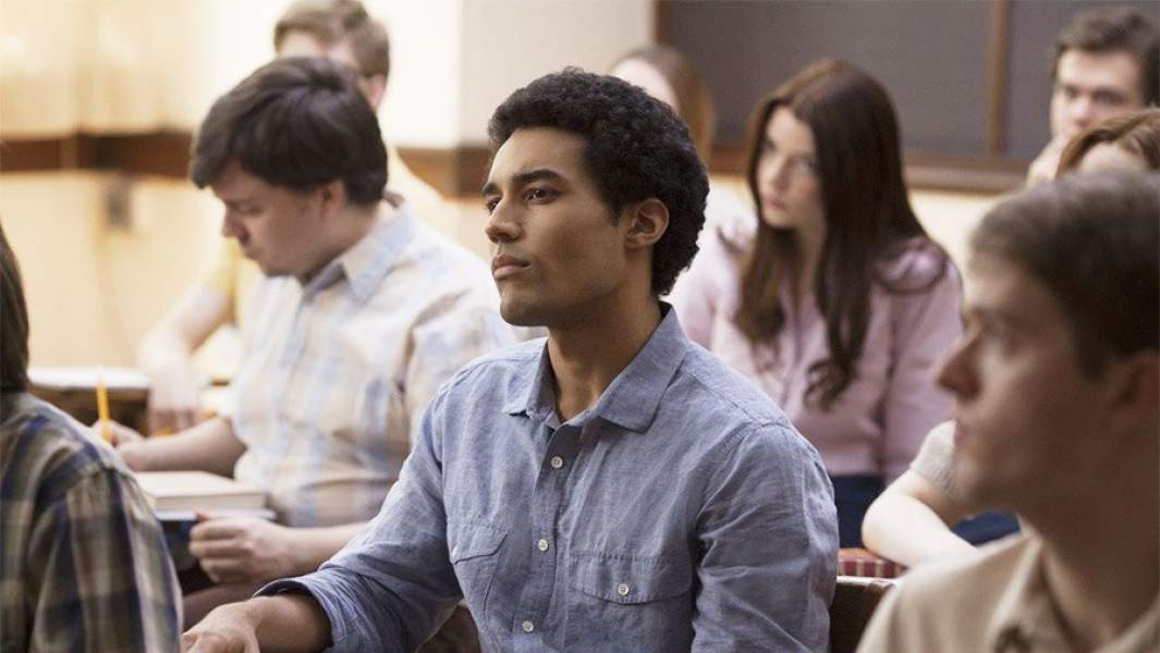 Девон Террелл в роли молодого Барака Обамы