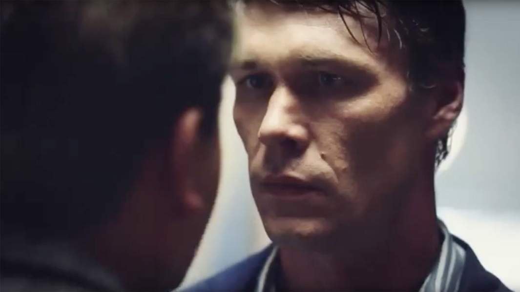 Кадр сериала «Обгоняя время»