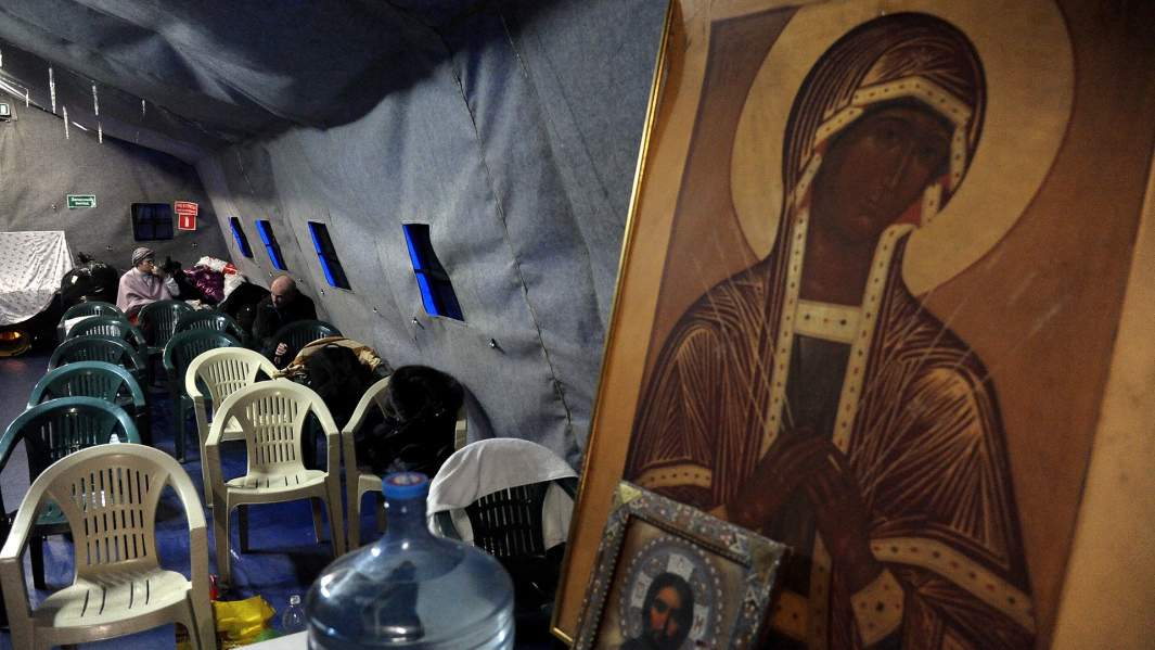 Работа центра помощи бездомным «Ангар спасения» при православной службе помощи «Милосердие»