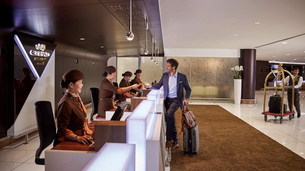 аэропорт абу даби