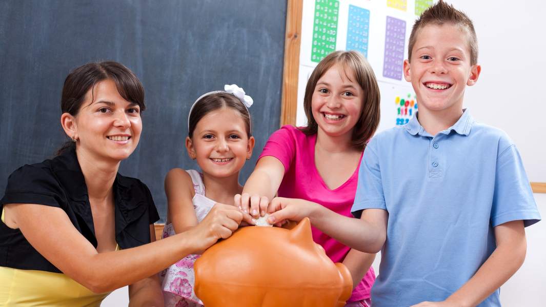 дети на уроке финансовой грамотности