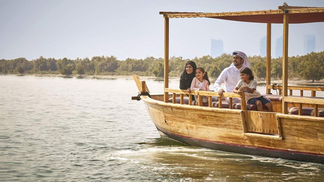 абу даби река 