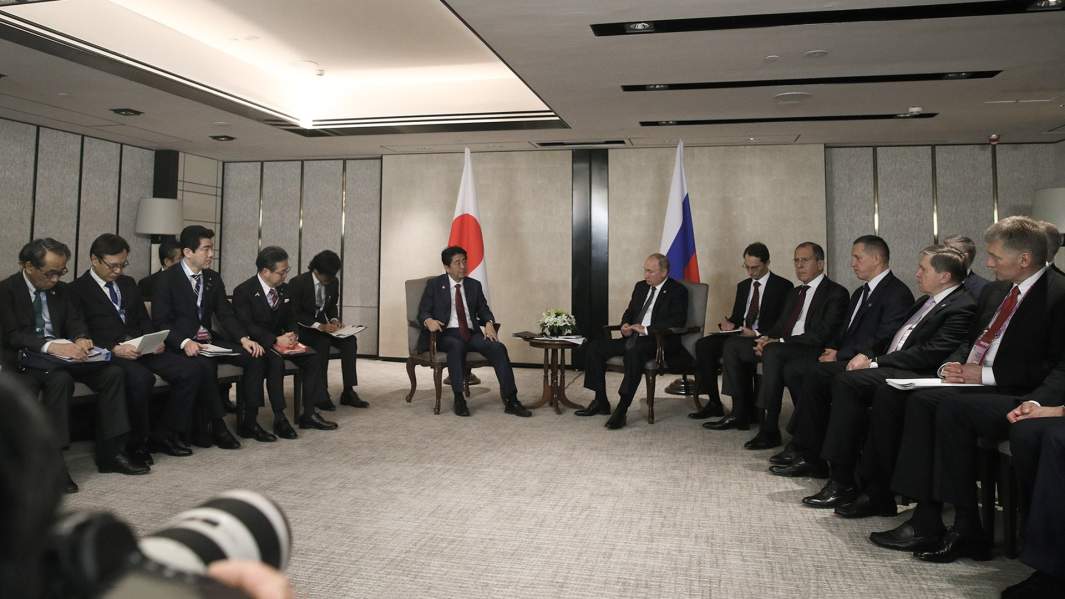 Президент РФ Владимир Путин и премьер-министр Японии Синдзо Абэ