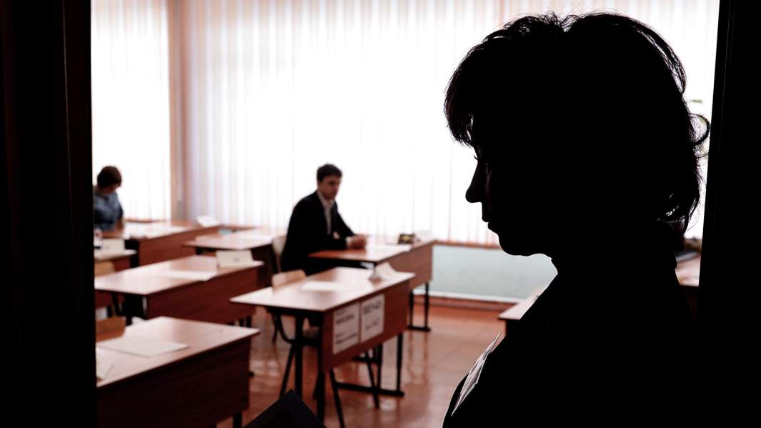 Увольнение учителя. Учителя увольняются из школ 2024. Учителя увольняются из школ 2024. Когда могут уволить учителя из школы. Учителя увольняются из школ 2024.