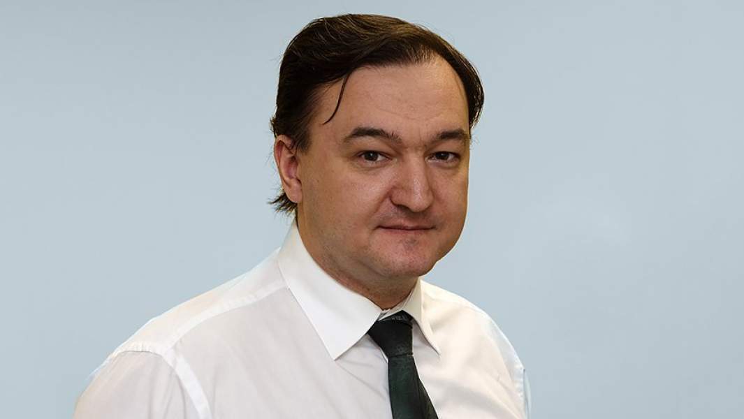 Юрист инвестфонда Hermitage Capital Сергей Магнитский, обвинявшийся в налоговых махинациях и скончавшийся в СИЗО «Матросская тишина» 16 ноября 2009 года