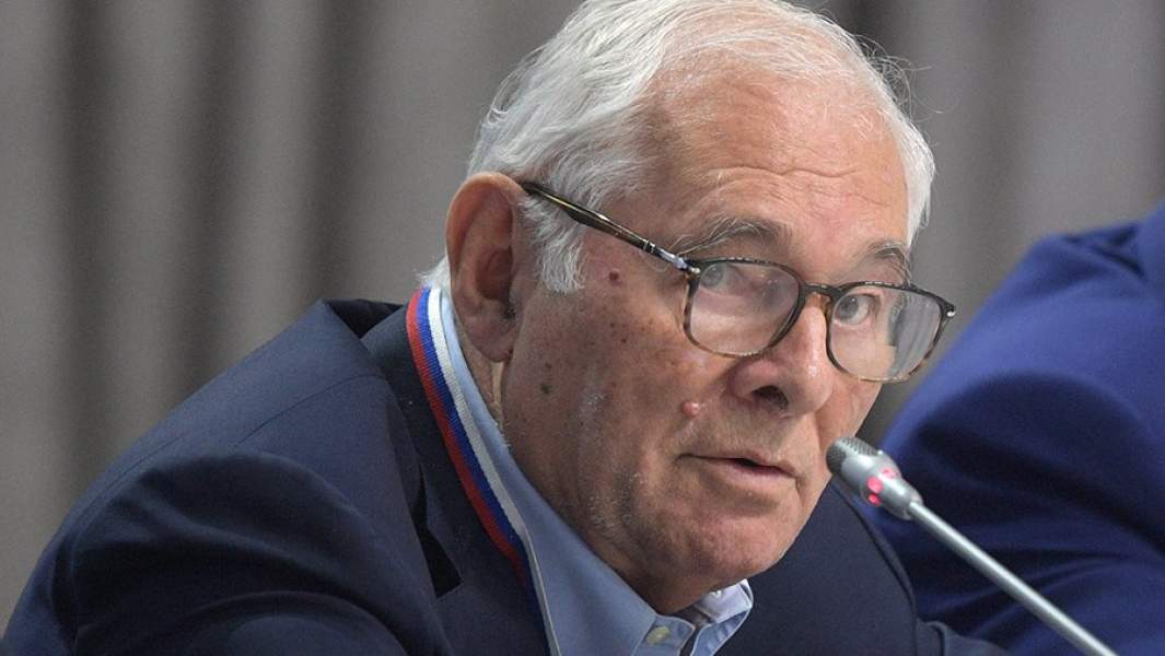 Директор НИИ неотложной детской хирургии и травматологии Леонид Рошаль на съезде «Общероссийского народного фронта» в выставочном центре