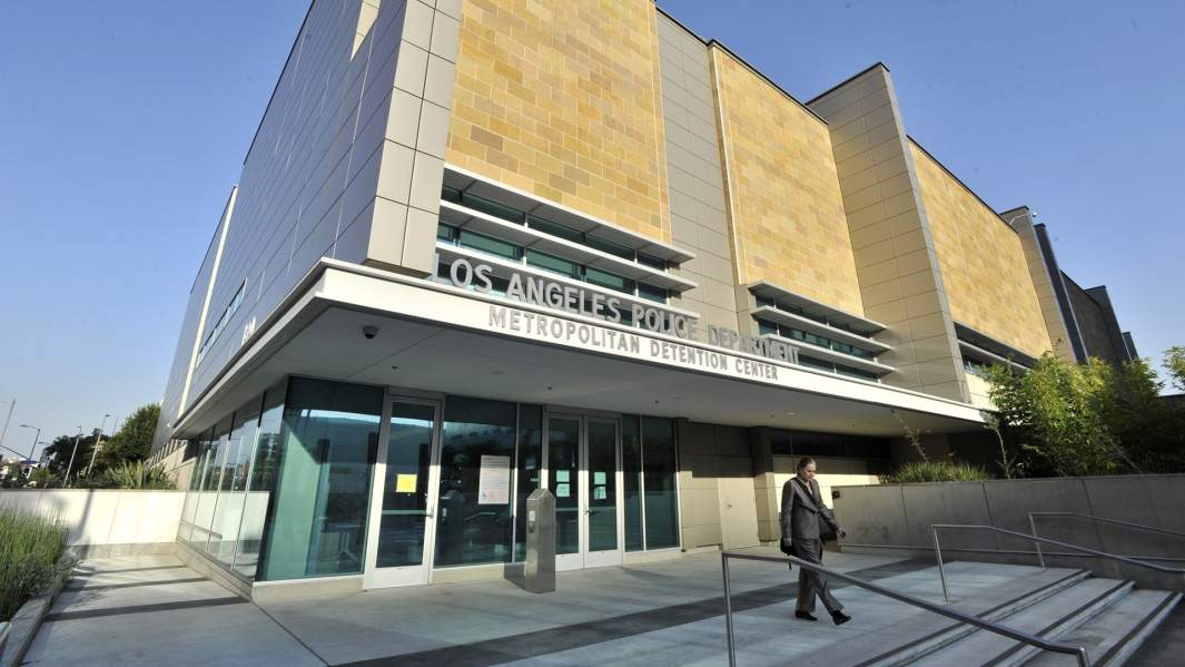  Госпиталь исправительного учреждения Metropolitan Detention Center в Лос-Анджелесе
