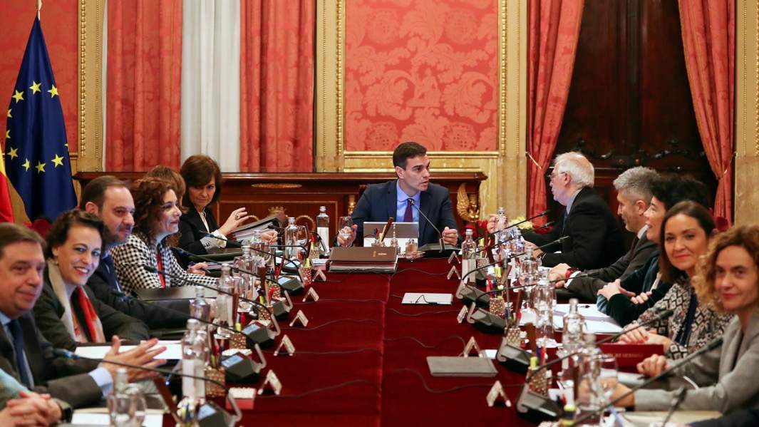 Выездное заседание кабмина 21 декабря в Барселоне