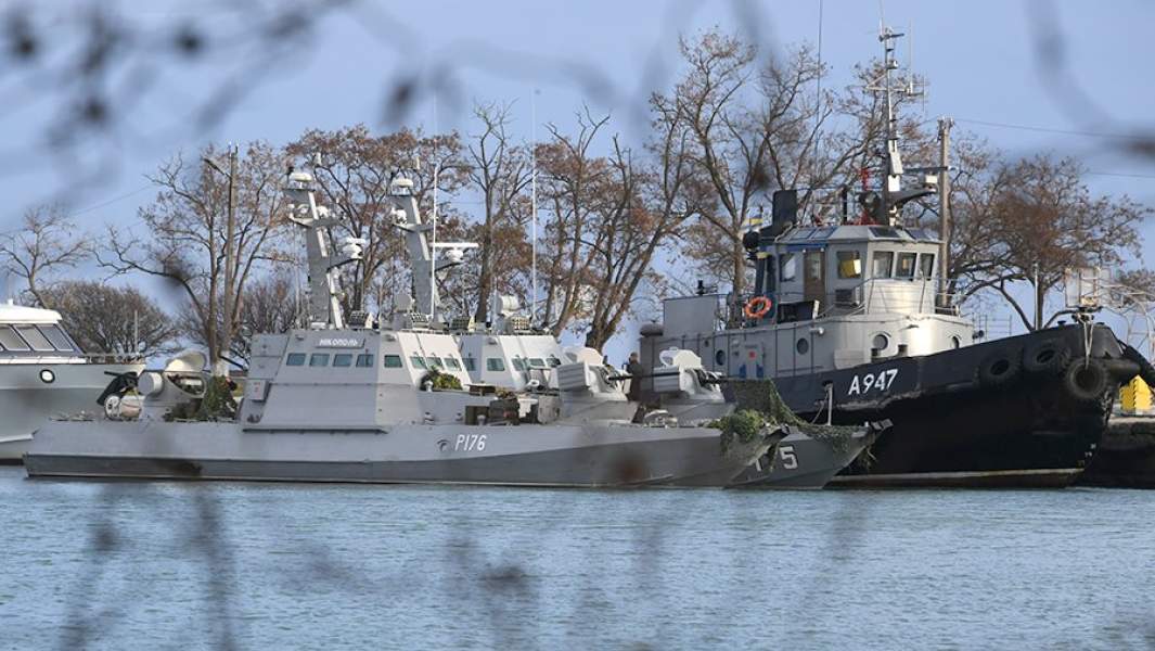 Малые бронированные артиллерийские катера «Никополь», «Бердянск» и рейдовый буксир «Яны Капу» ВМС Украины, задержанные пограничной службой РФ за нарушение государственной границы России