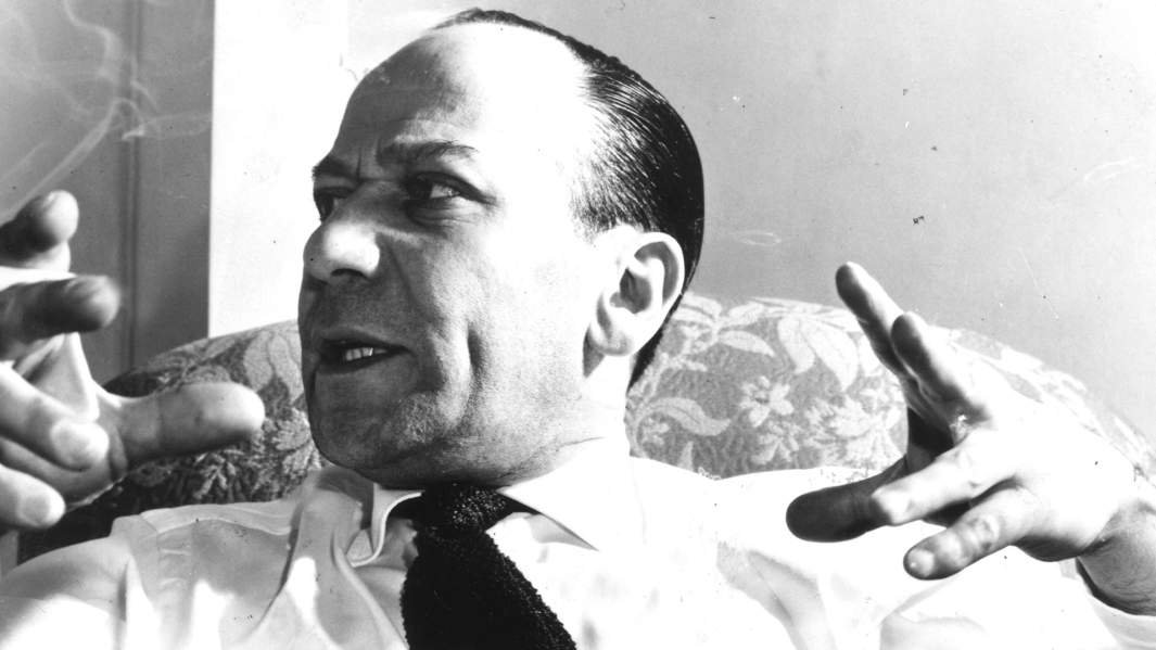 Американский поэт и композитор Фрэнк Лессер, автор песни Baby, It’s Cold Outside