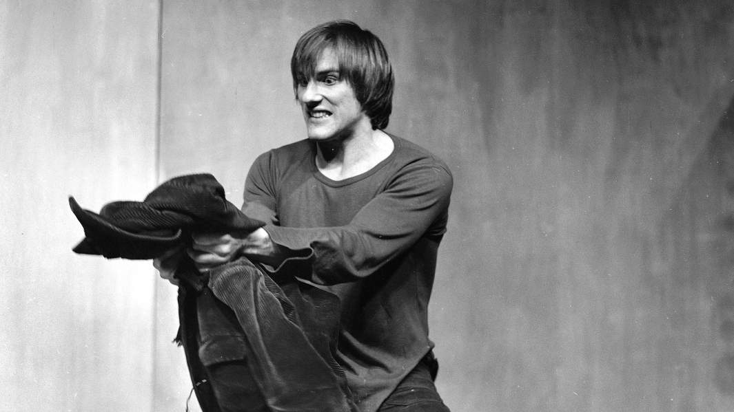 Жерар Депардье в постановке Эдварда Бонда «Спасенные»