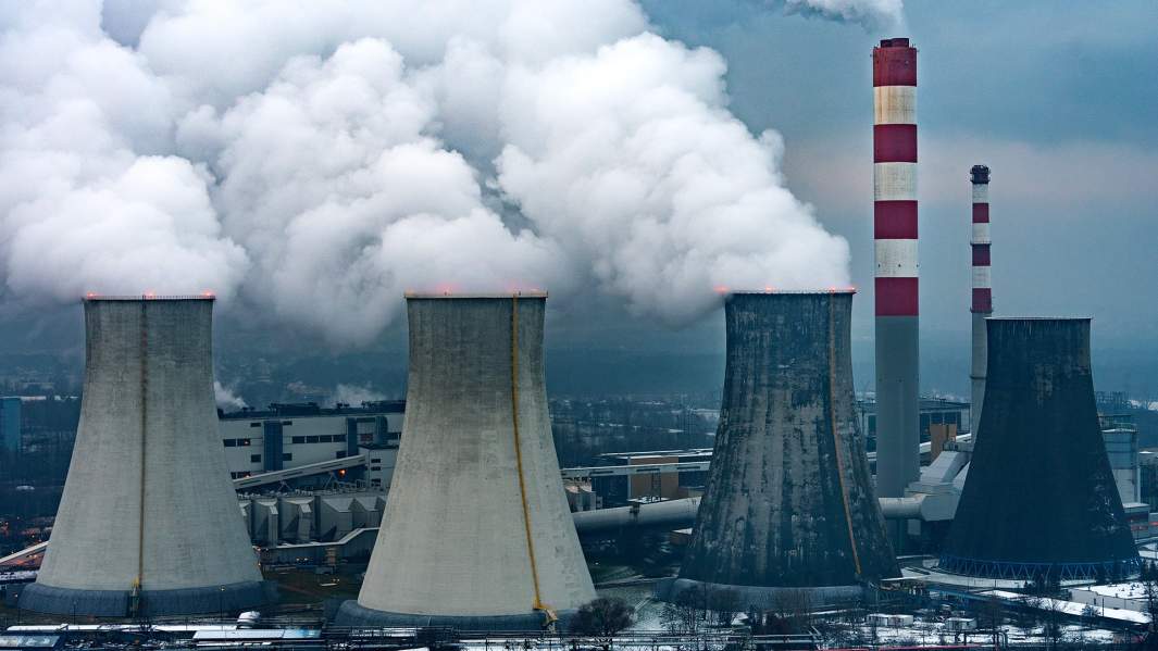 Угольная электростанция возле Катовице, Польша