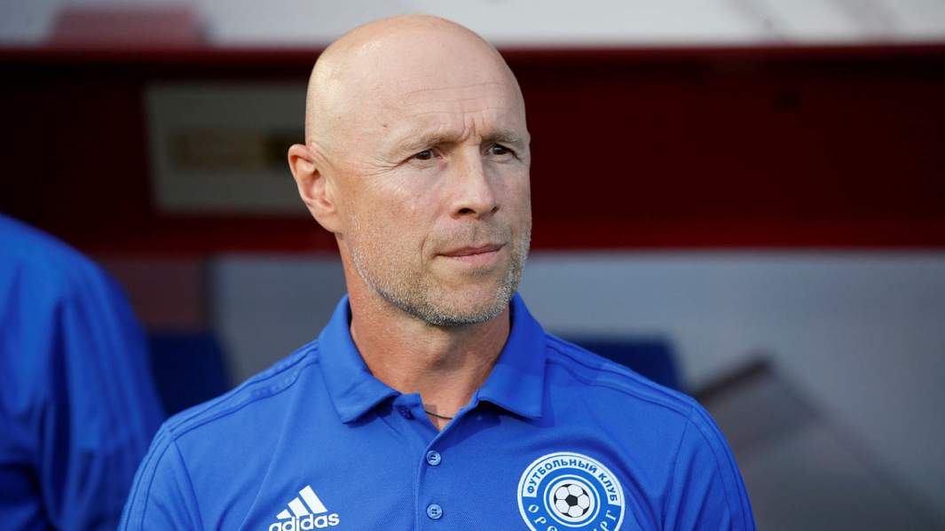 Главный тренер футбольного клуба «Оренбург» Владимир Федотов