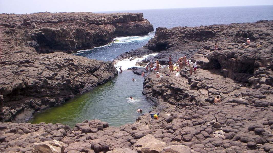 Природный бассейн Бурракона