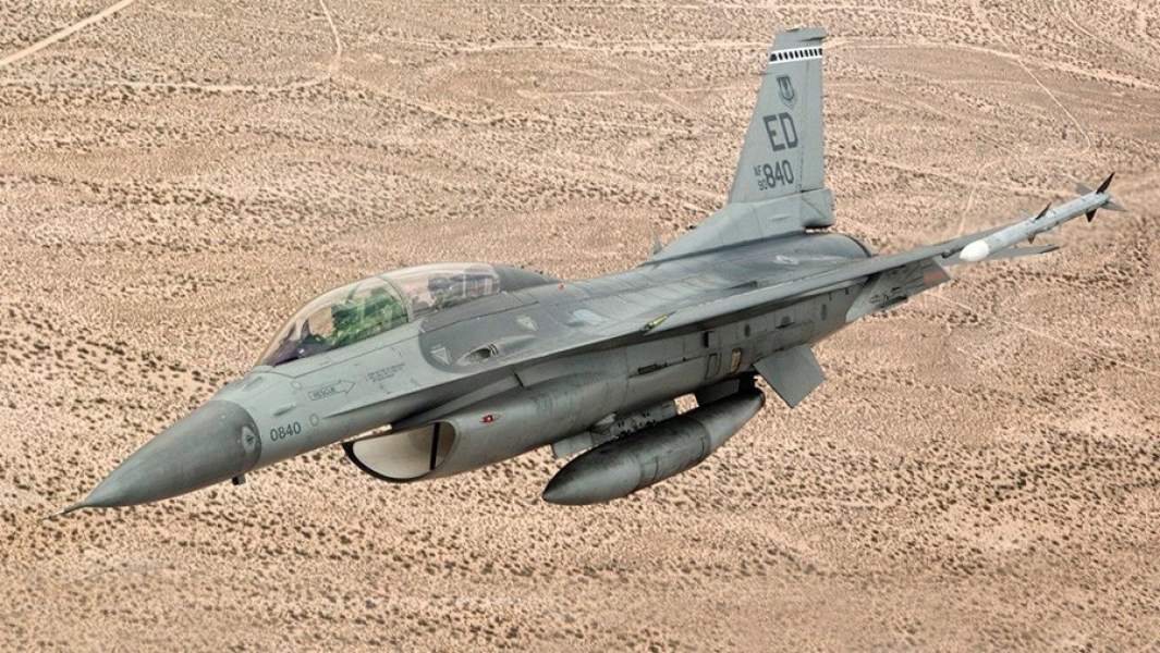 Американский многофункциональный легкий истребитель четвертого поколения F-16V Block 70 «Viper»