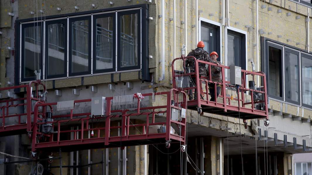 Строительная отрасль должна вдвое нарастить объемы вводимого жилья и начать обеспечивать им по 5 миллионов семей в год