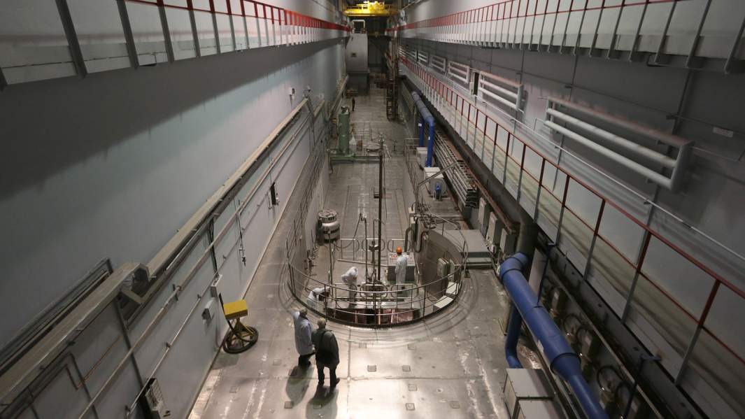 Технологический зал реактора ПИК Петербургского института ядерной физики имени Б.П.Константинова в Гатчине