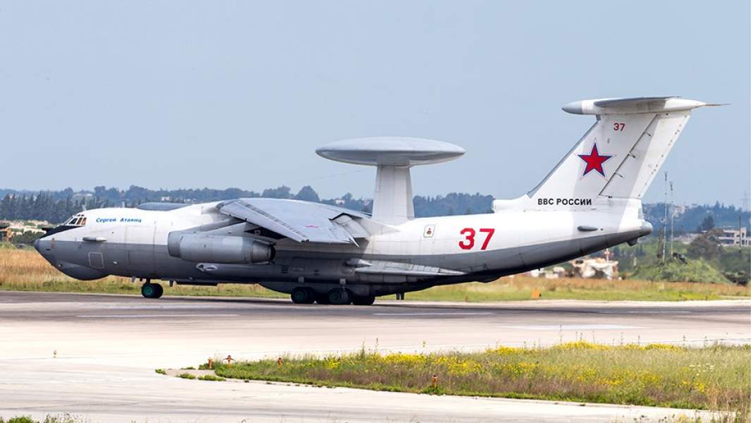 Самолет дальнего радиолокационного обнаружения и управления А-50 на российской авиабазе Хмеймим