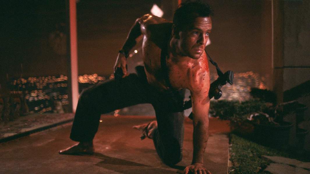 Брюс Уиллис в роли лейтенанта Маклейна в фильме «Крепкий орешек»