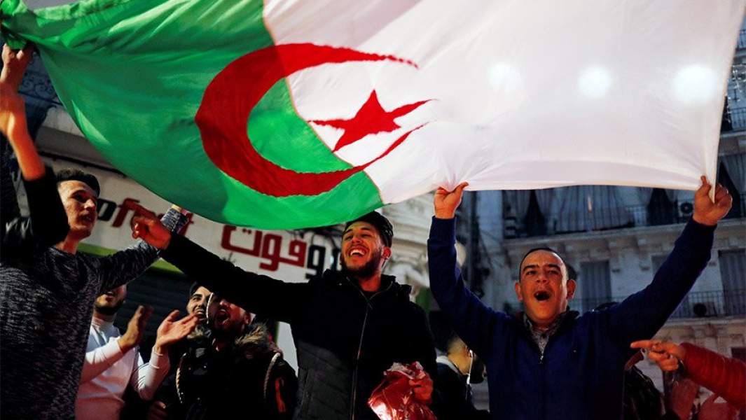 Алжирцы радуются