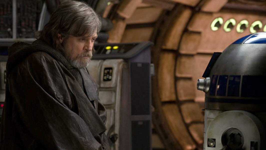 Марк Хэммил в роли Люка Скайуокера в фильме «Звёздные войны: Последние джедаи»