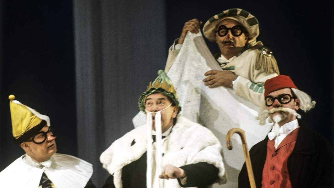 Сцена из спектакля итальянского драматурга Карло Гоцци "Принцесса Турандот"