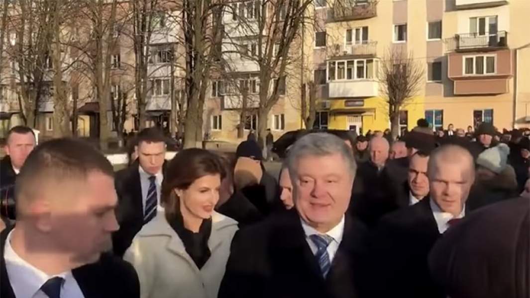 Во время встречи с избирателями в городе Червоноград Львовской области