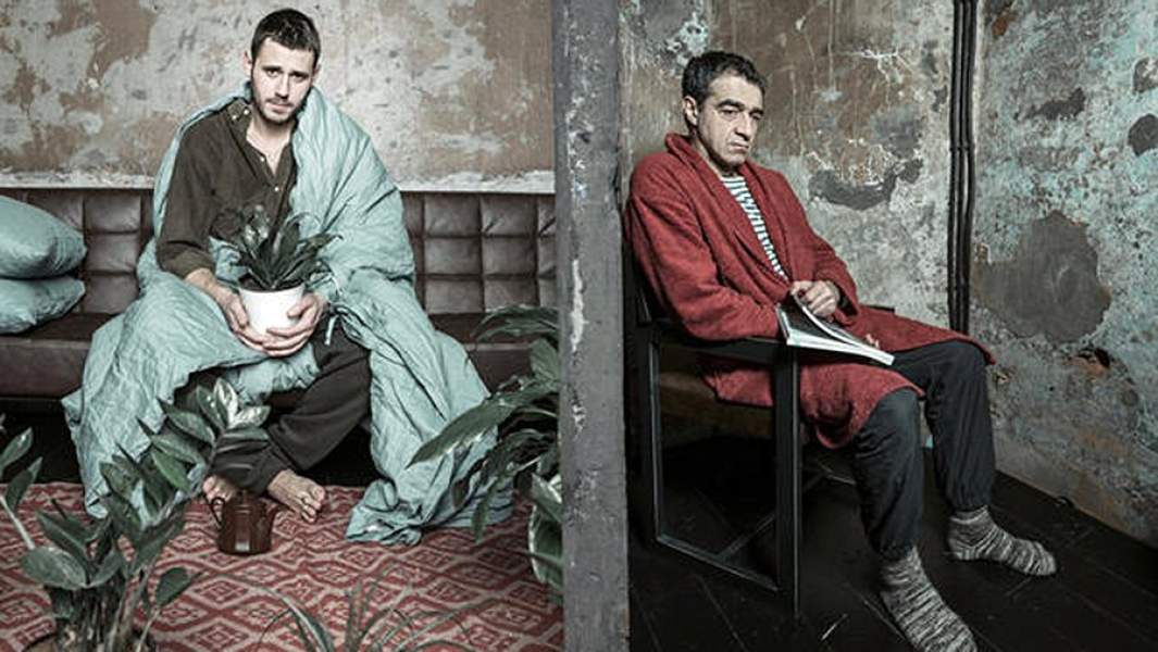 Сцена из спектакля «Сосед» в Театре на Таганке