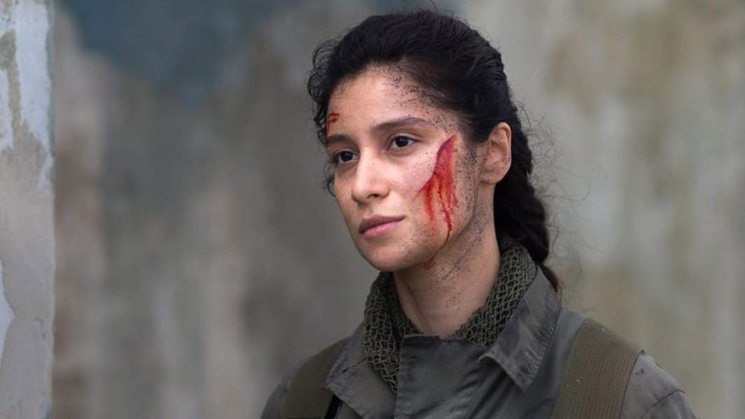 Актриса Равшана Куркова на съемках фильма «Балканский рубеж»