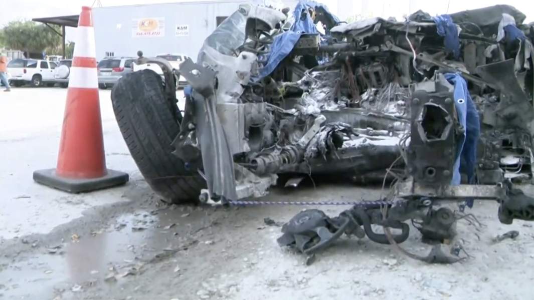 Сгоревший автомобиль Tesla во Флориде