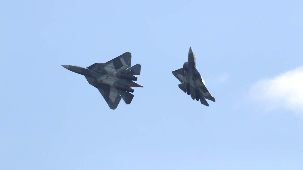 Многофункциональный истребитель Су-57 